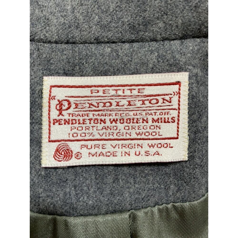 Pendleton Size 6 Petite Gray Wool Jacket/Blazer Two Button Closure Vintage - Picture 6 of 6